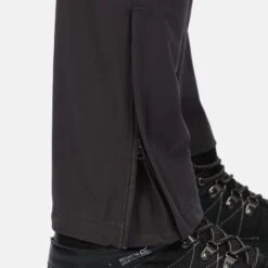 Regatta Questra III Heren Wandelen Softshellbroeken - Zwart Grijs 10 Regatta Questra III Heren Wandelen Softshellbroeken - Zwart Grijs -Mode Verkoop questra iii heren wandelen softshellbroeken zwart grijs 3